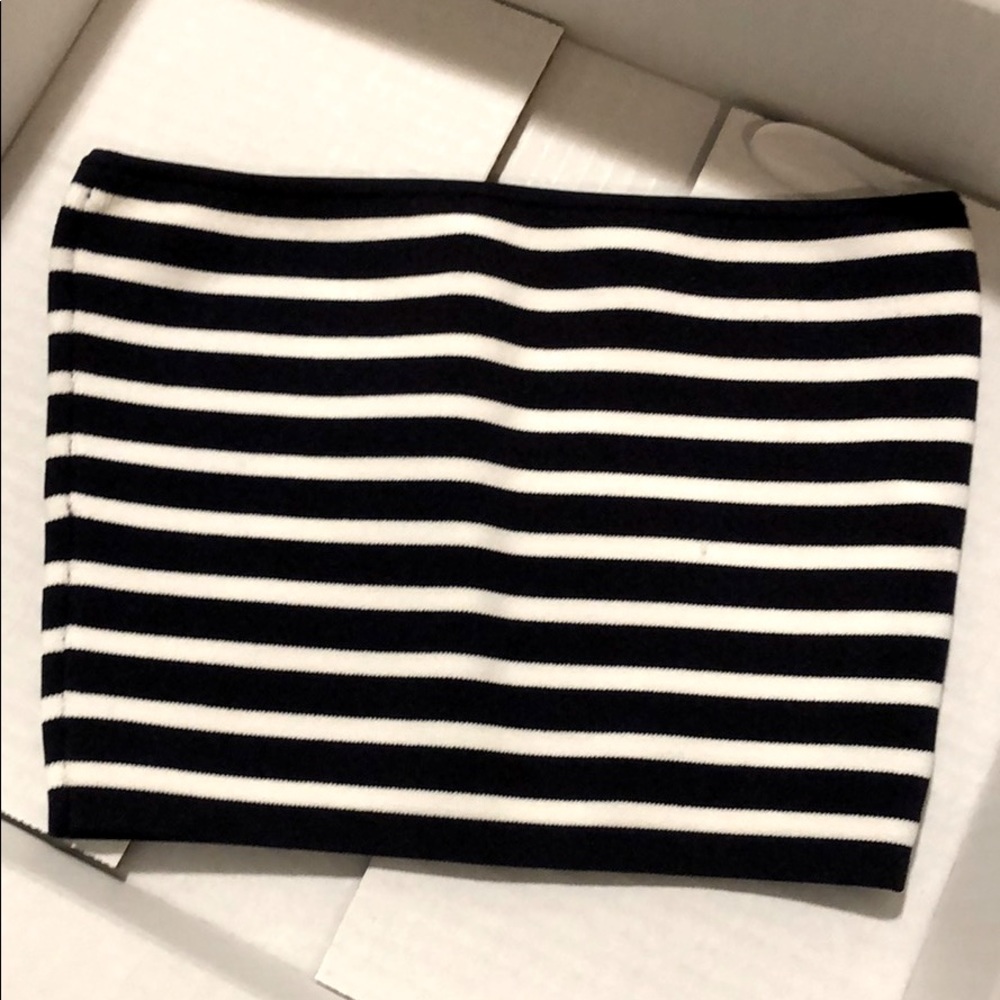 Aritzia Barton essamba top Small
